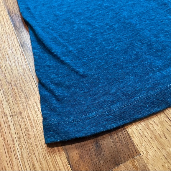 Senior Frog’s Blue Small Women T Shirt Scoop Neck Embroidery Graphic Tee - Picture 9 of 10